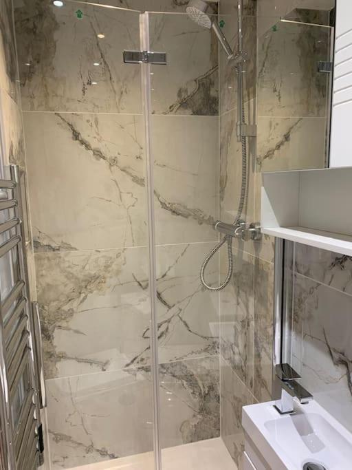 Apartment C, A One Bedroom Flat In South London Carshalton Luaran gambar