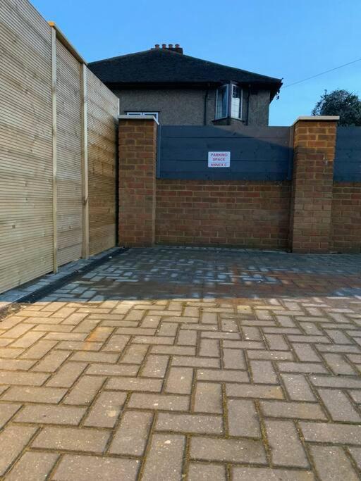 Apartment C, A One Bedroom Flat In South London Carshalton Luaran gambar