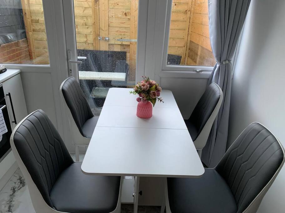 Apartment C, A One Bedroom Flat In South London Carshalton Luaran gambar